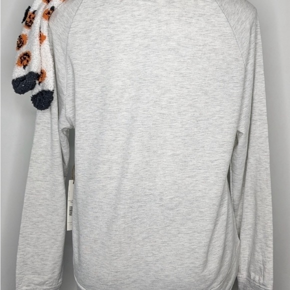 Rae Dunn Momster silky soft sweater with Pumpkin socks NWT Size XL gray color - Picture 8 of 9
